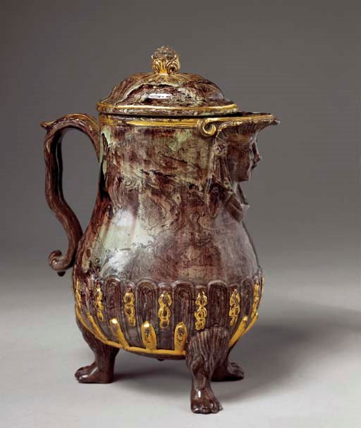 CAFETIERE ET SON COUVERCLE EN FAIENCE DE KASSEL DU XVIIIème SIECLE