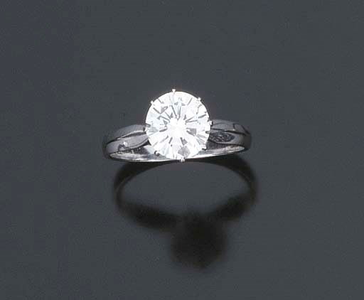 Anello con brillante