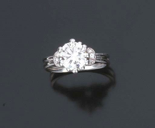 Anello con brillante
