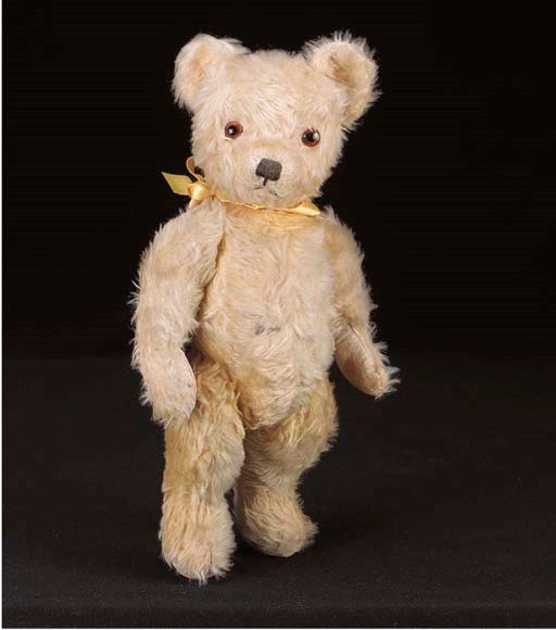 A late Alpha Farnell teddy bear