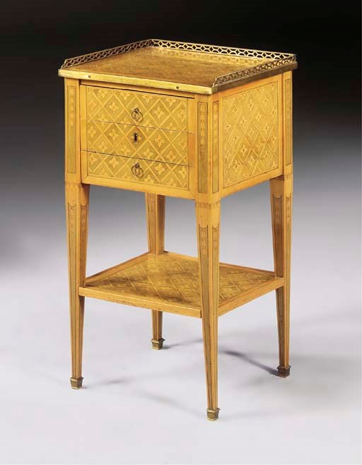 A LOUIS XVI ORMOLU-MOUNTED BOIS CITRONNIER AND PARQUETRY TABLE A ECRIRE