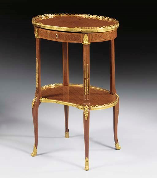 A FRENCH ORMOLU-MOUNTED TULIPWOOD AND PARQUETRY OCCASIONAL TABLE