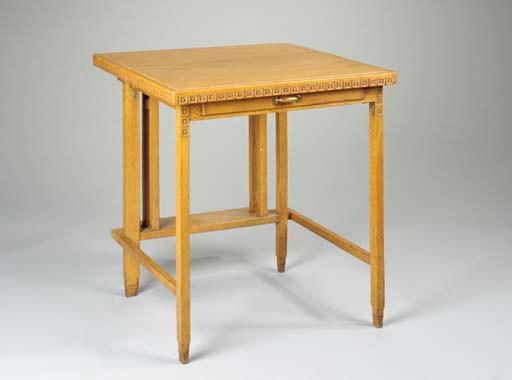 AN OAK OCCASIONAL TABLE