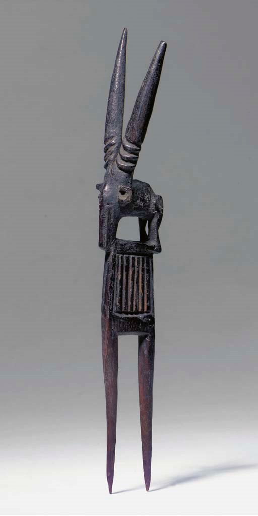 PEIGNE YAKA