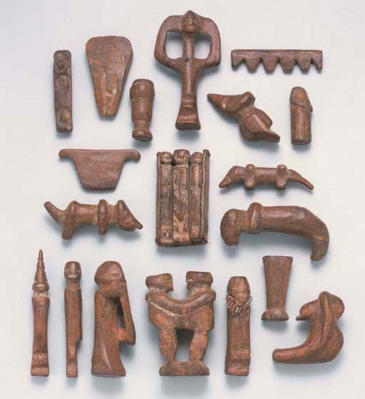 PANIER ET AMULETTES CHOKWE