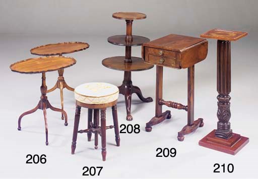 A WILLIAM IV ROSEWOOD WORK TABLE
