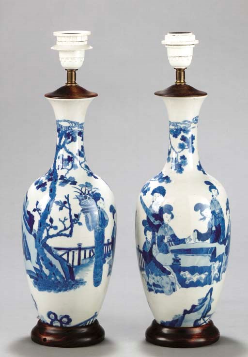 A PAIR OF CHINESE BLUE AND WHITE PORCELAIN VASES MOUNTED AS LAMPS,