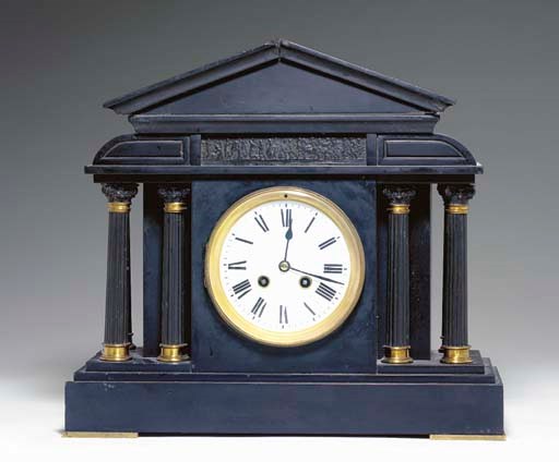 A CONTINENTAL NEOCLASSIC BRASS-MOUNTED MARBLE MANTEL CLOCK,