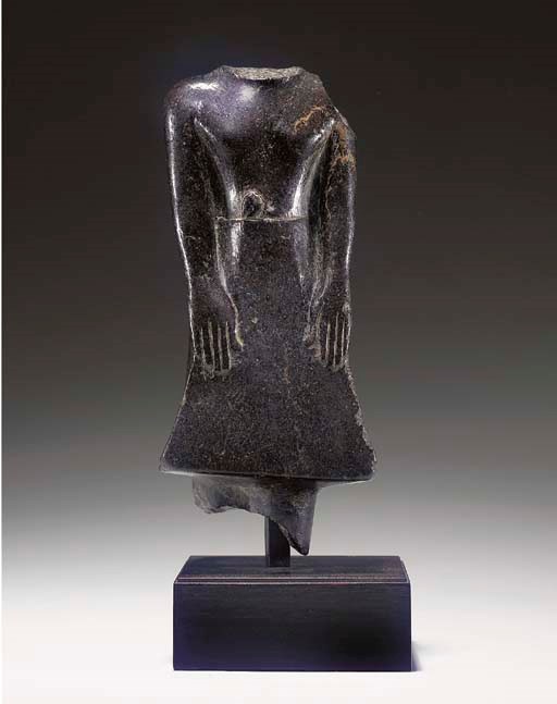 SATUETTE D'HOMME EN DIORITE