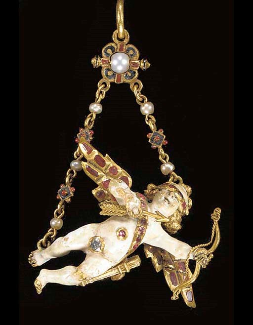 PENDENTIF EN OR EMAILLE, PERLES FINES ET RUBIS