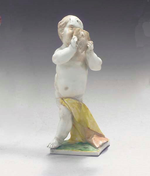 STATUETTE EN PORCELAINE PROBABLEMENT ALLEMANDE DU XVIIIEME SIECLE