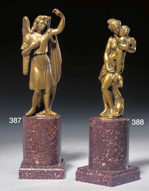 GROUPE EN BRONZE DORE REPRESENTANT VENUS ET CUPIDON