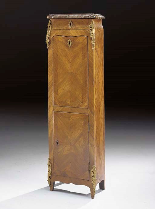 SECRETAIRE A ABATTANT D'EPOQUE LOUIS XV