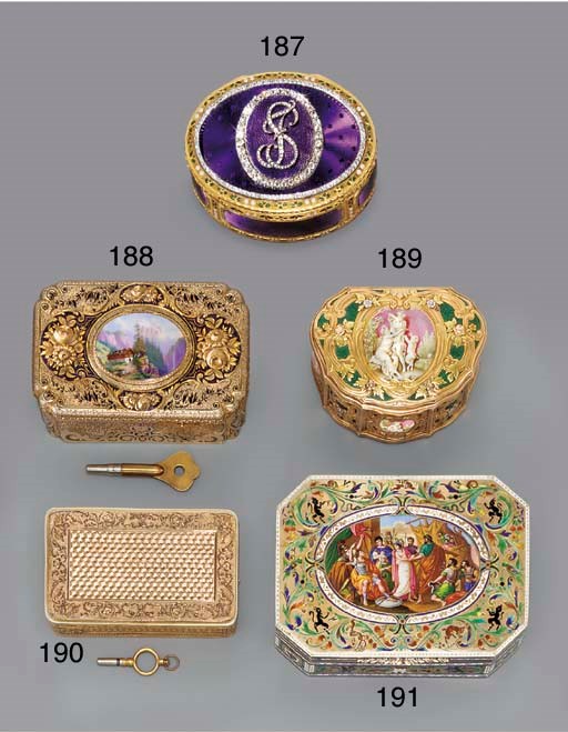 A FRENCH EMPIRE DOUBLÉ MUSICAL BOX