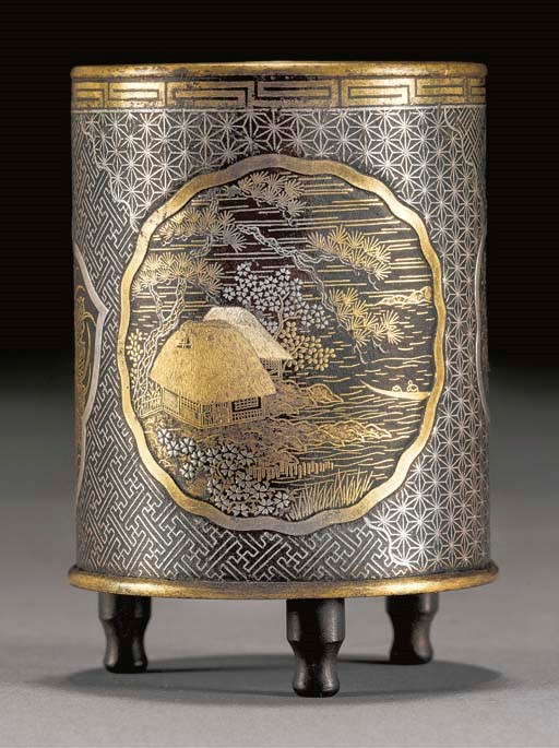 A Komai cylindrical tripod brushpot, 19th century