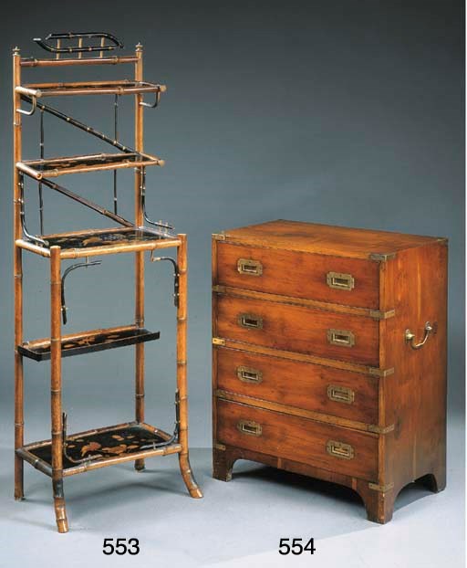 COMMODE DE BATEAU MODERNE