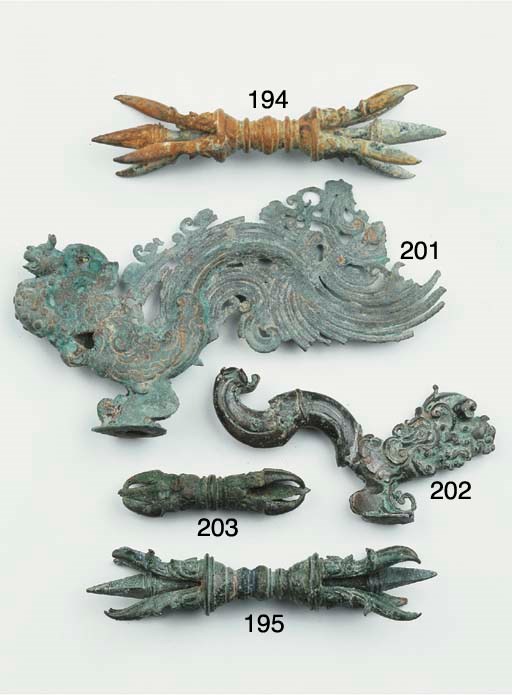 (2) a khmer bronze vajra and a ban chang bronze bracelet