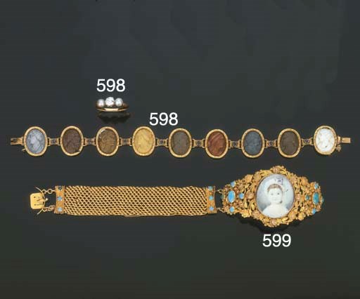 Antico bracciale in oro con turchesi e miniatura