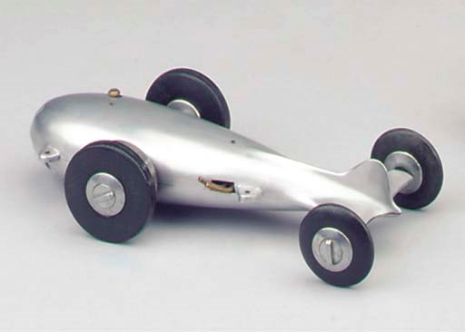 A single front-wheel drive Challenger mite racer,