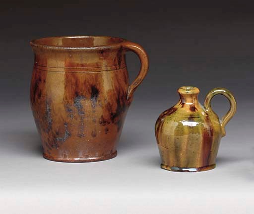 A GROUP OF TWO GLAZED REDWARE ITEMS