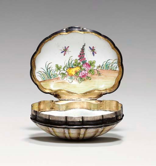 AN ENAMEL SHELL-FORM SNUFFBOX