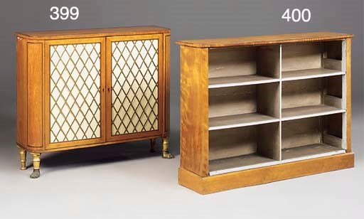 A REGENCY KINGWOOD AND ROSEWOOD INLAID BOWFRONT SIDE CABINET