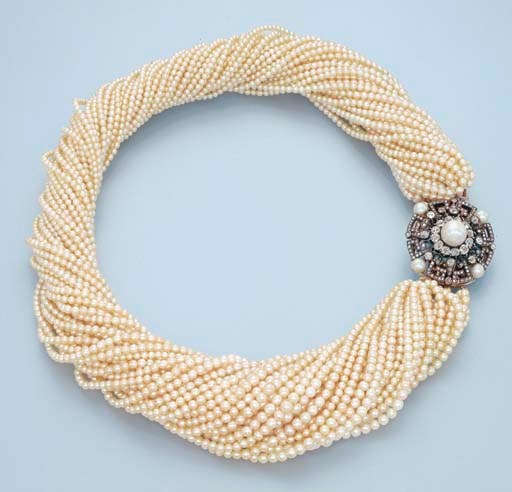 A NATURAL PEARL AND ANTIQUE DIAMOND NECKLACE