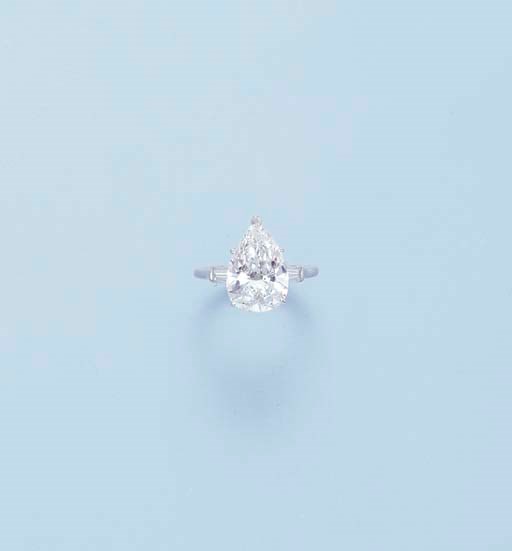 A DIAMOND SINGLE-STONE RING, BY HARRY WINSTON