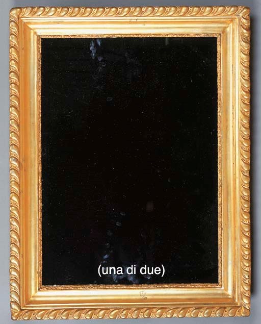 COPPIA DI SPECCHIERE IN LEGNO INTAGLIATO E DORATO, SECOLO XIX,