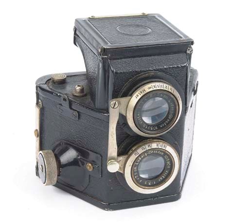 Karmaflex TLR camera