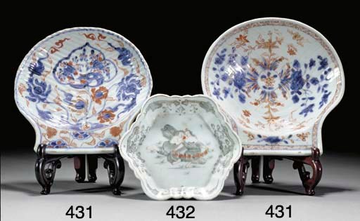 A Chinese mythological scene teapot stand, Qianlong