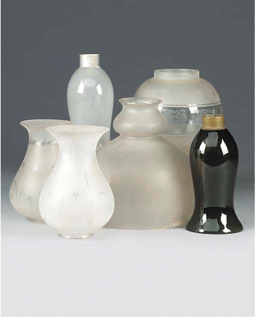 A COLLECTION OF VARIOUS FROSTED AND COLOURED GLASS LAMP SHADES