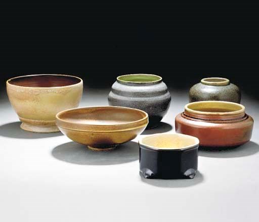 A CSA HIGH FIRED VASE DESIGNED BY JOHN ADAMS, 1930-35