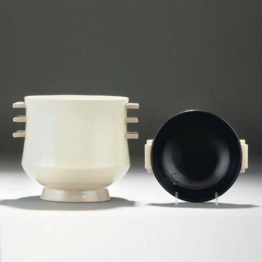 A POOLE POTTERY PLANE WARE PLANT POT DESIGNED BY JOHN ADAMS, c.1930