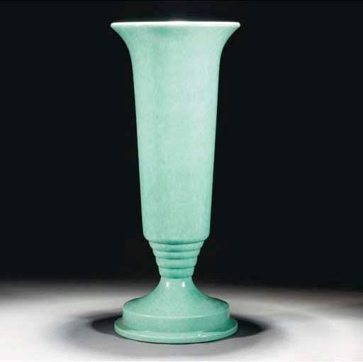 A POOLE POTTERY VASE FOR THE CUNARD LINER THE QUEEN ELIZABETH, 1938-39