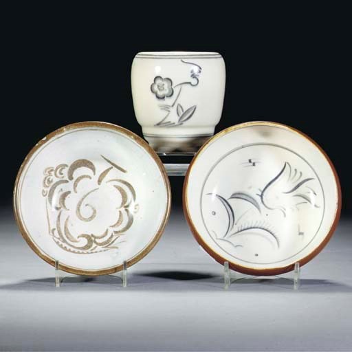 A POOLE POTTERY HIGH-FIRED BOWL DESIGNED BY TRUDA CARTER, PAINTED BY RUTH PAVELY, 1930-35