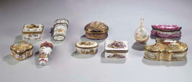 (10) A collection of ten porcelain metal-mounted snuffboxes and nécessaire à coudre