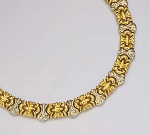 AN 18K TWO-COLOURED GOLD NECKLACE