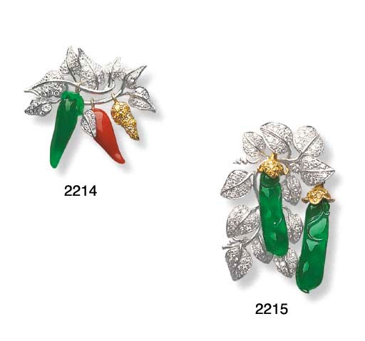 A JADEITE PEAPOD, DIAMOND AND YELLOW DIAMOND CLIP BROOCH, BY CARVIN FRENCH