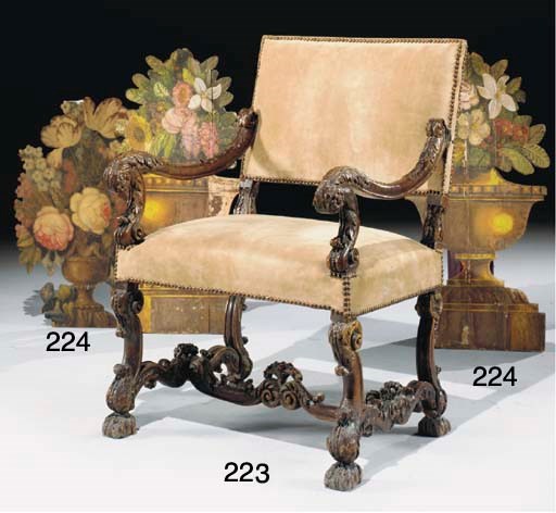 FIGURE DECOUPEE ET TROIS BOUQUETS