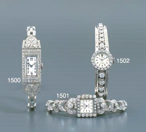 AUDEMARS PIGUET. A LADY'S PLATINUM AND DIAMOND-SET RECTANGULAR WRISTWATCH WITH BRACELET
