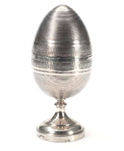 DEUX COQUETIERS EN ARGENT