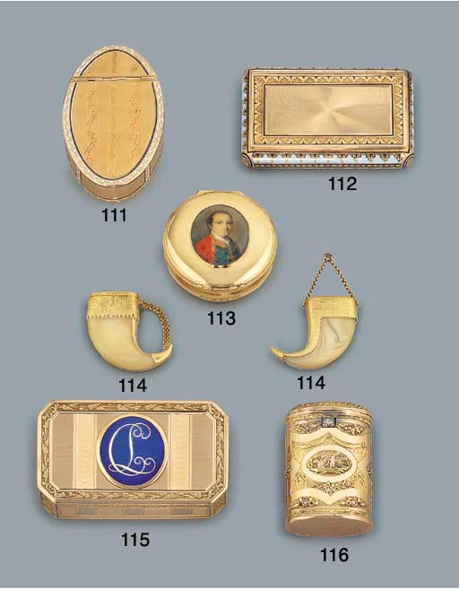 A MEXICAN FOUR-COLOUR GOLD CHEEROT CASE