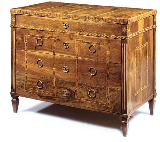 A SPANISH WALNUT AND PARQUETRY COMMODE