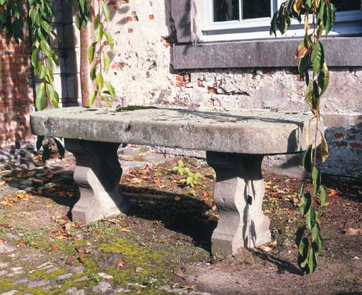 AN ITALIAN PIETRA SERENA BENCH