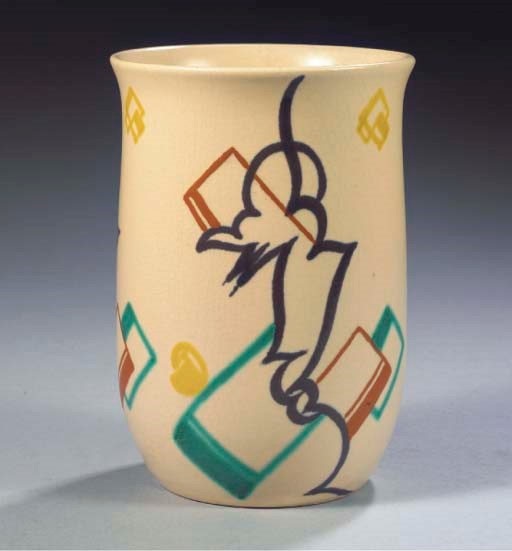 A GLAZED POTTERY VASE