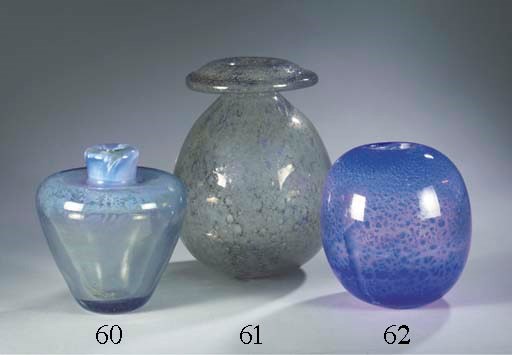 AN UNICA GLASS VASE