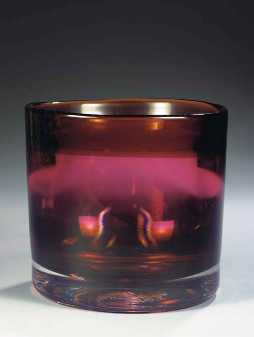 AN UNICA PURPLE AND YELLOW GLASS VASE