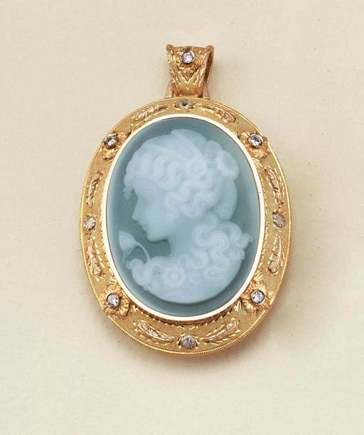 Pendente in oro, pietra dura e brillanti