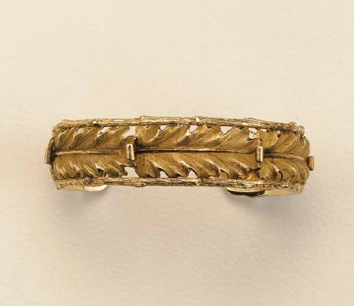 BRACCIALE RIGIDO IN ORO, FIRMATO M. BUCCELLATI
